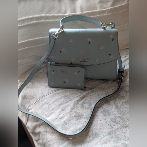 kate spade Handbags - Blue Daisy Kate Spade Purse With Matching Card Holder